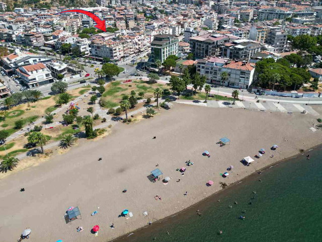 DİKİLİNİN TAM MERKEZİNDE SATILIK 4+2 DUBLEX DAİRE