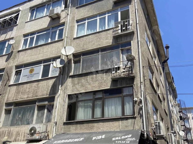 KADIKÖY RASIMPAŞA'DA 2+1 BALKONLU DAIRE