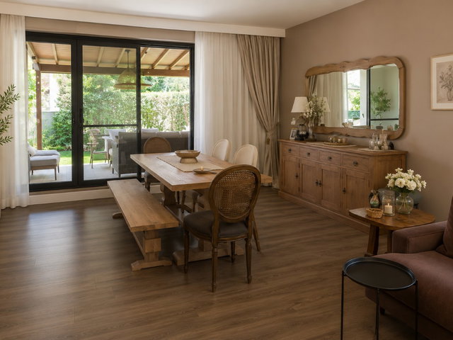 PALM CİTY MODERN'DE ACİL SATILIK ÇOK BAKIMLI VİLLA