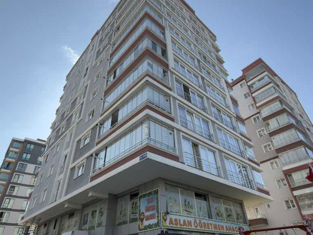 ATAKUM YENİMAHALLE’DE 9. KAT DENİZ MANZARALI GENİŞ 3+1 | 160 M² NET | 2 BANYO