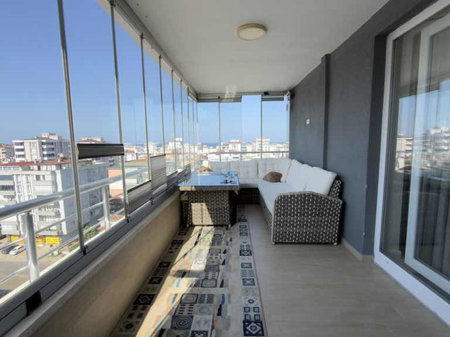 ATAKUM YENİMAHALLE’DE 9. KAT DENİZ MANZARALI GENİŞ 3+1 | 160 M² NET | 2 BANYO