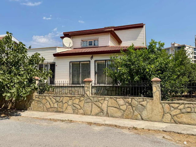 SÖKE'DE BAKIMLI, GENİŞ KULLANIM ALANINA SAHİP MÜSTAKİL 5+1 VİLLA!