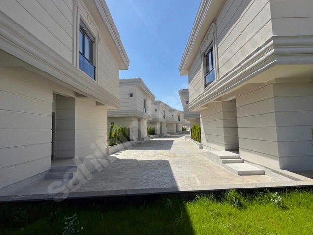 REMAX ÖZGÜR'DEN YAMAÇTEPE'NİN GÖZDESİ ORMANA SIFIR SATILIK VİLLA