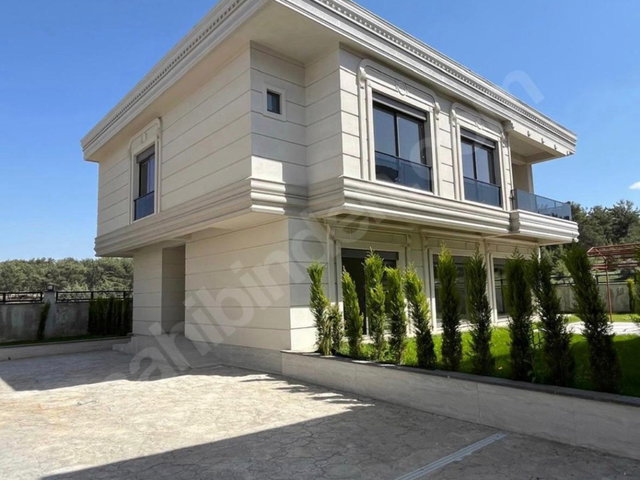 REMAX ÖZGÜR'DEN YAMAÇTEPE'NİN GÖZDESİ ORMANA SIFIR SATILIK VİLLA