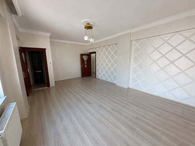 REMAX ARTIS'DEN SARAYBOSNA'DA KIRALIK 3+1 DAIRE