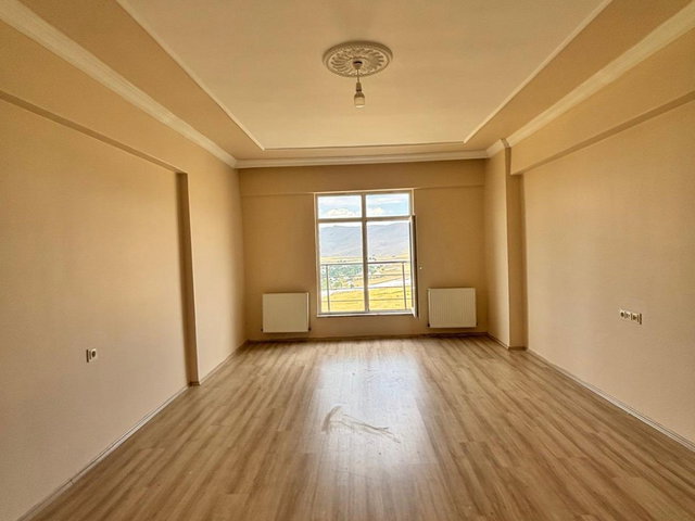 REMAX ARTIS'DEN HILALKENT'DE KIRALIK 3+1 DAIRE