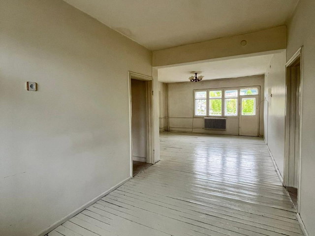 REMAX İLKE'DEN YENİŞEHİR'DE 3+1 KİRALIK ARA KAT DAİRE