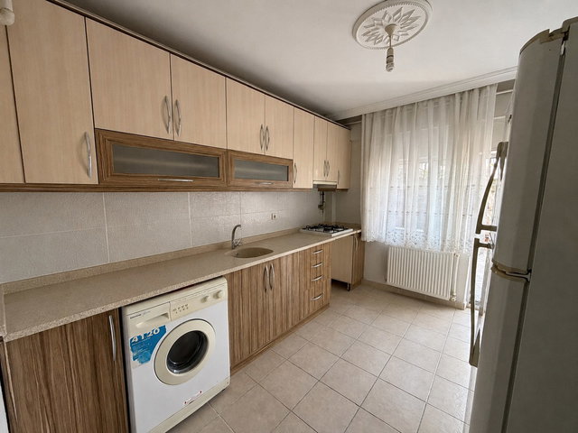 RE/MAX İNCİ'DEN CENGİZ TOPEL CADDESİ'NDE EŞYALI 2+1 KİRALIK DAİRE