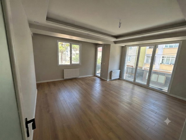 KARTAL YAKACIKDA SIFIR BİNADA LÜKS TASARIMLI 3+1 100 M2 SATILIK DAİRE