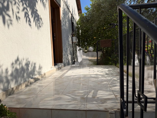 REMAX SMYRNA'DAN ŞİRİNKENT'DE SİTE İÇERİSİNDE TAM MÜSTAKİL VİLLA