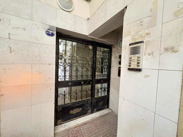 KARŞIYAKA BELEDİYESİ YAKINI OTOPARKLI BİNADA 2+1 SATILIK DAİRE