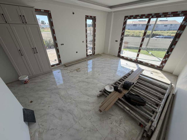 MAVİŞEHİR YAKINI 3+1 VİLLA | 285 M² ARSA PAYI TAKASA UYGUN
