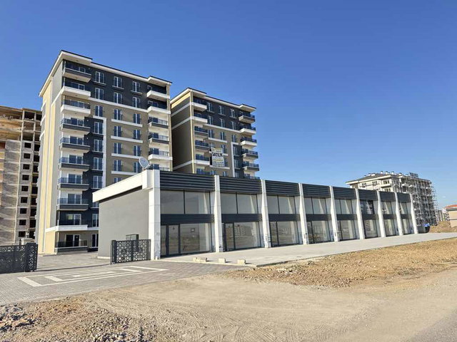 ESENBOĞADA ÜNİ YAKINI İSKANLI SIFIR 1+1 SATILIK DAİRE