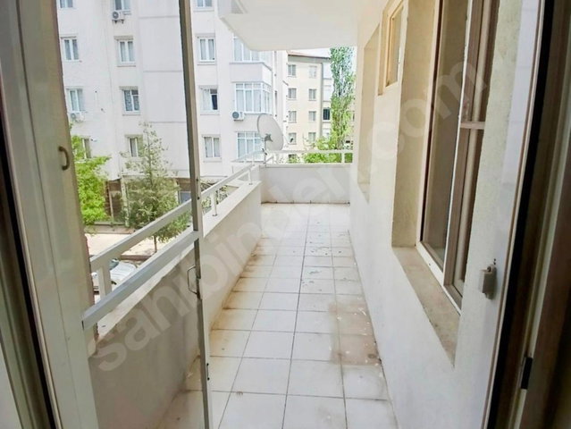 SARIGÜLLÜK MAHALLESİ BAKIMLI TEMİZ BİNA ARA KAT KİRALIK 3+1DAİRE