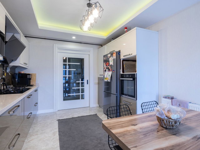 YENİ BAĞLICA’DA 4,5+1 | 180 M² NET | 3 CEPHELİ | BALKONLU PREMİUM DAİRE
