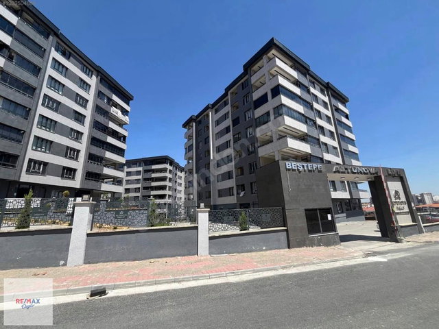 REMAX ÖZGÜR'DEN BEŞTEPENİN EN İY PROJESİ SATIŞTA