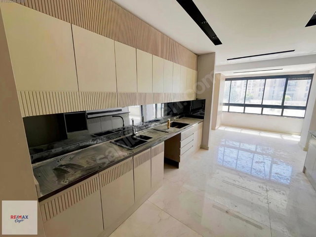 REMAX ÖZGÜR'DEN BEŞTEPENİN EN İY PROJESİ SATIŞTA
