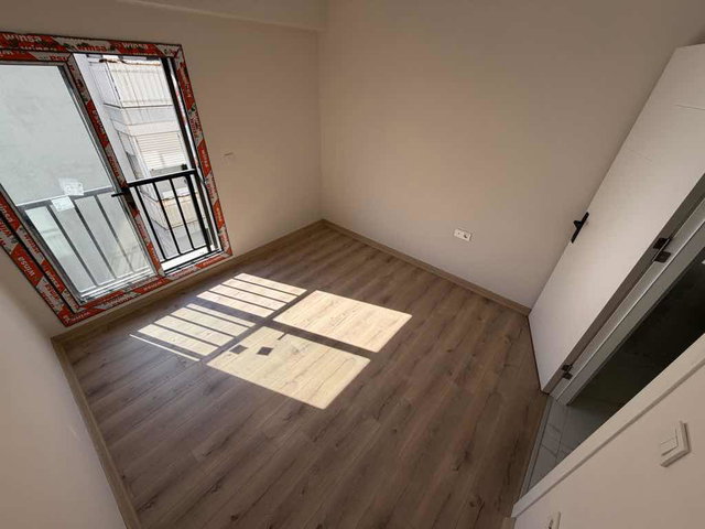 REMAX'TAN BOSTANLIDA DENİZE 1 SOKAK MESAFEDE SIFIR KÖŞE DAİRE