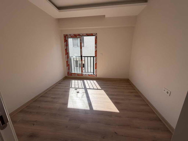 REMAX'TAN BOSTANLIDA DENİZE 1 SOKAK MESAFEDE SIFIR KÖŞE DAİRE