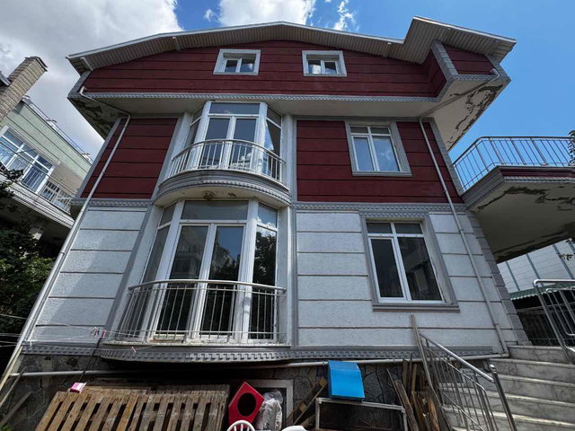 SİLİVRİ BALABAN’DA 400 M² BRÜT 6+1, 3 KATLI, 4 CEPHELİ SATILIK VİLLA
