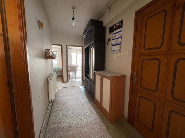 YEŞİLYURTUN EN MERKEZİ NOKTASINDA FERAH 3+1 DAİRE