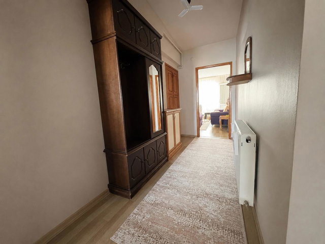 YEŞİLYURTUN EN MERKEZİ NOKTASINDA FERAH 3+1 DAİRE