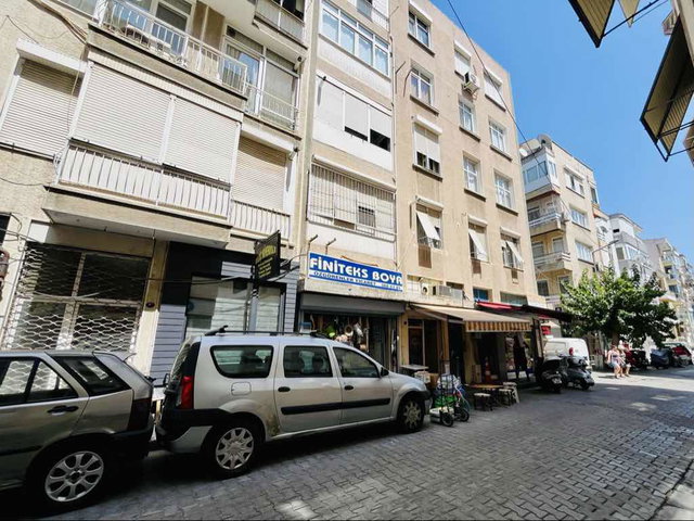 KARŞIYAKA ÇARŞI VE IZBAN YAKINI EŞYALI KİRALIK 2+1 DAİRE