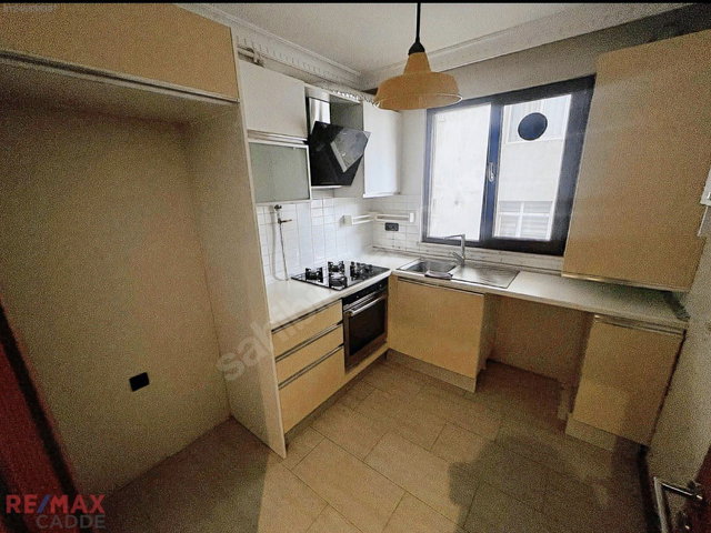 ÜMRANİYE ÇAMLIKTA 110 M2 NET 3+2 TERS DUBLEKS