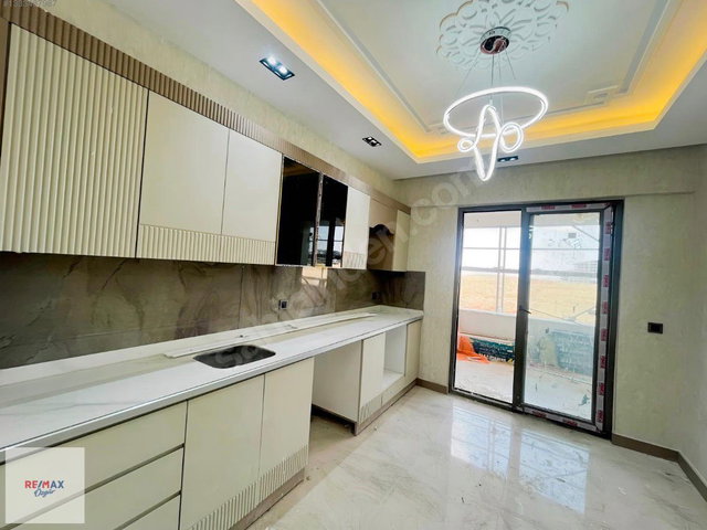 REMAX ÖZGÜR'DEN BÖLGENİN EN İYİ PROJESİ SATIŞTA