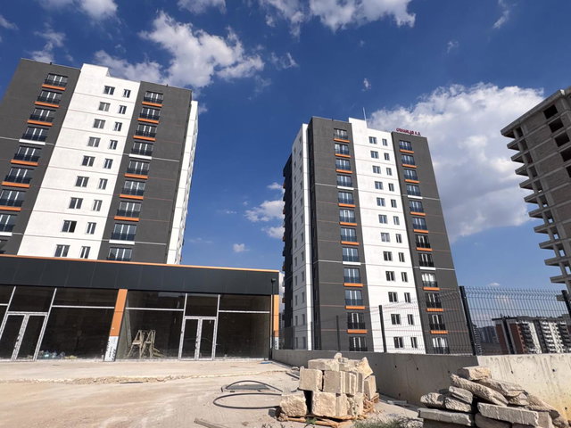 DORA PARK GOLD B BLOK 8.KAT GENİŞ FERAH 4+1