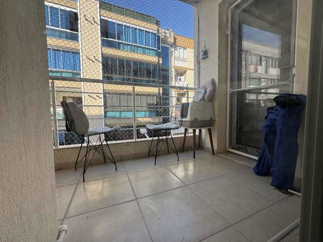 KARŞIYAKA FİKRİ ALTAY'DA 2+1 ARAKAT KAPALI MUTLAK DAİRE