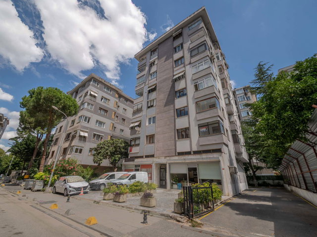 KADIKÖY MINİBÜS YOLUNA YAKIN KİRALIK 3+1 DAİRE