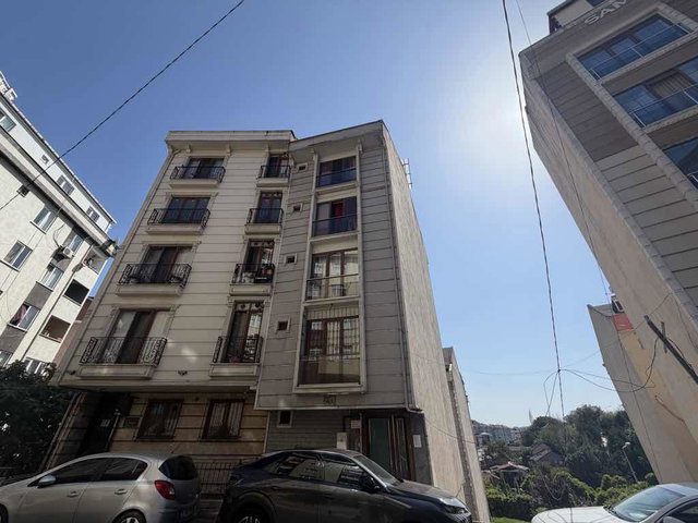 ŞİŞLİ HALİDEEDİP ADIVARDA SATILIK 2+2 DAİRE