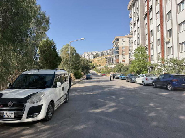 ÇİĞLİ ESENTEPE'DE ÇEVRE YOLU YAKINI 3+1 KİRALIK KÖŞE DAİRE