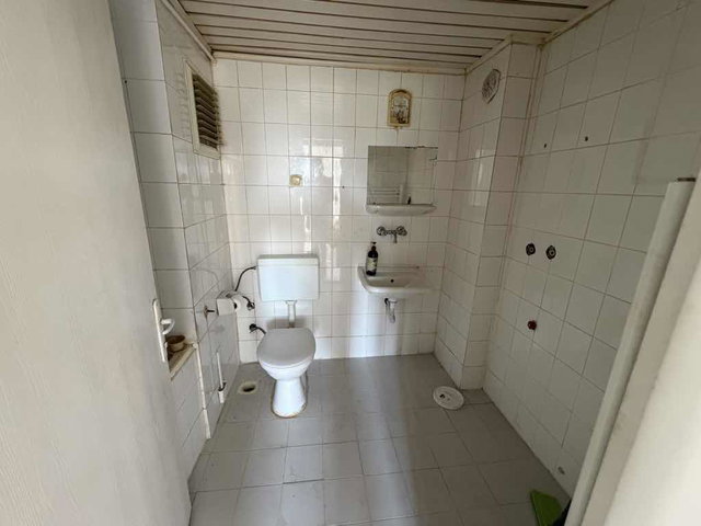 ÇİĞLİ ESENTEPE'DE ÇEVRE YOLU YAKINI 3+1 KİRALIK KÖŞE DAİRE