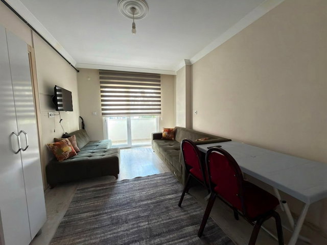 RE/MAX İNCİ'DEN GAZİOSMANPAŞA MAH.’DE EŞYALI 1+1 KİRALIK ARA KAT DAİRE