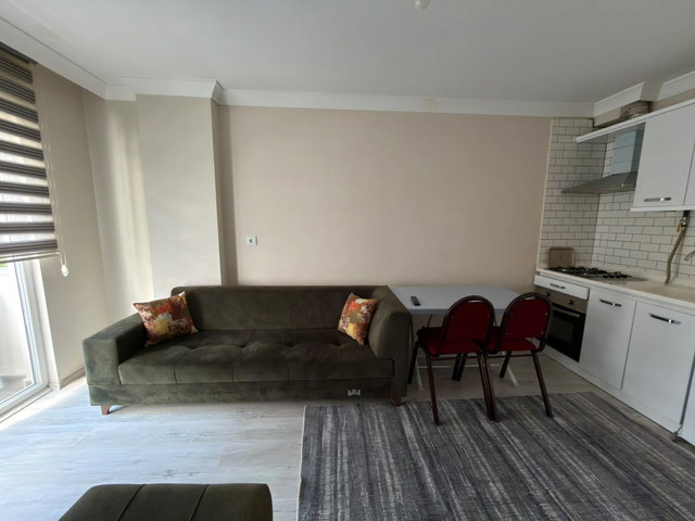 RE/MAX İNCİ'DEN GAZİOSMANPAŞA MAH.’DE EŞYALI 1+1 KİRALIK ARA KAT DAİRE