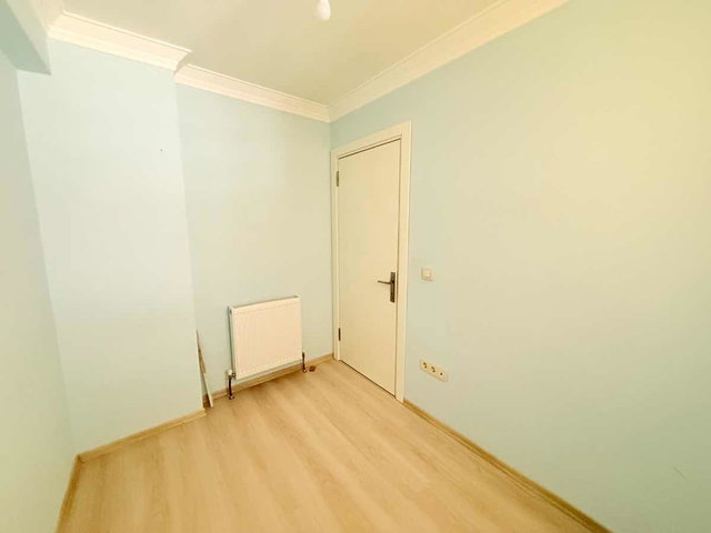 ZÜMRÜTEVLER'DE YENİ BİNADA KİRALIK 2+1 DAİRE