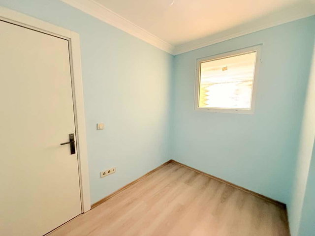 ZÜMRÜTEVLER'DE YENİ BİNADA KİRALIK 2+1 DAİRE