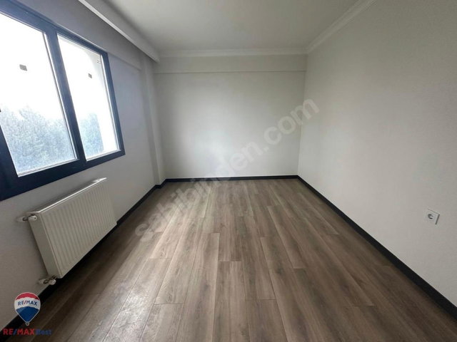 20 MENEMEN ULUS MAHALLESINDE SATILIK 1+1 DAIRE