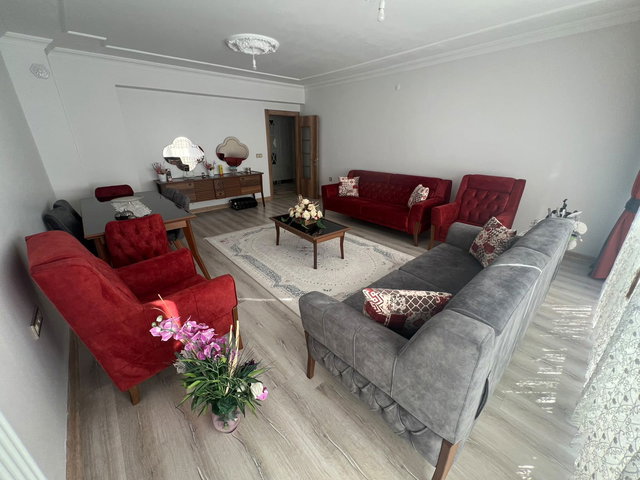 REMAX DOĞU'DAN CUMHURİYET TOKİLERDE YAPILI 3+1 SATILIK DAİRE
