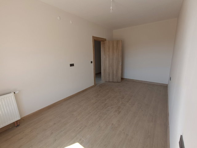 REMAX DOĞU'DAN YEMİŞLİK 13. ETAPTA ARA KAT 3+1 SATILIK DAİRE