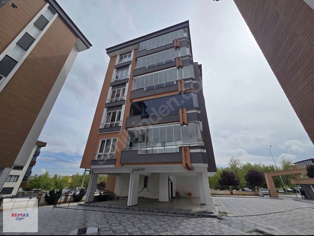 GÜVENEVLER'DE ORMAN MANZARALI, 250M² 4+1 LÜKS KIRALIK DAIRE