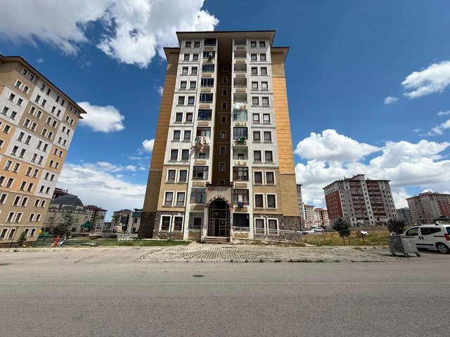 REMAX İLKE'DEN A.GAZİ TOKİ'DE 2+1 KİRALIK DAİRE