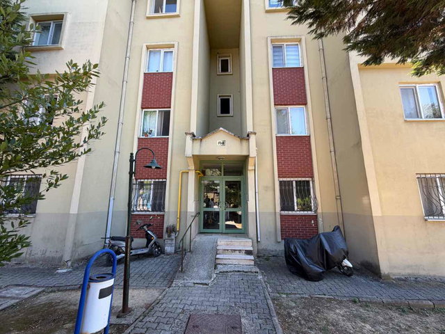 REMAX MAVİ'DEN CAMİLİ MAH.DE 2+1 FERAH KİRALIK DAİRE