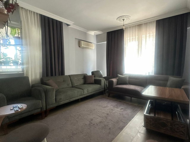 TRAMVAY DURAĞINA 100 M. MESAFEDE SATILIK DOĞALGAZLI 2+1 DAİRE