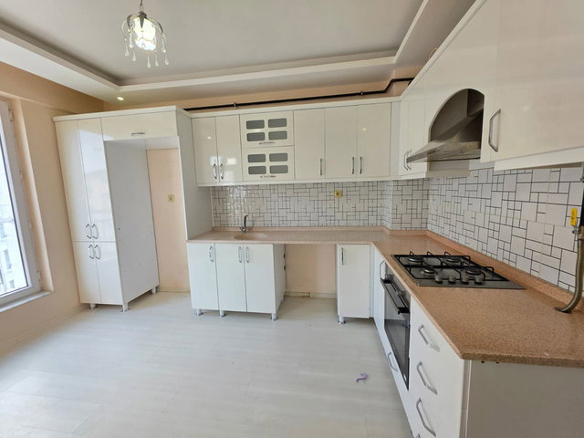 REMAX İLKE'DEN HİLALKENT'TE 3+1 SATILIK DAİRE