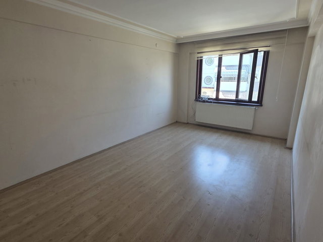 KOCAELİ YENİŞEHİR OSMANLI KONAKLARI ARA KAT SATILIK 3+1 DAİRE