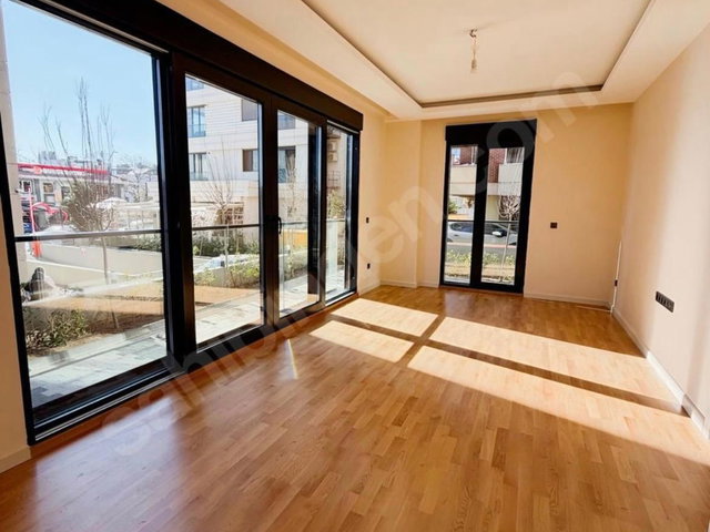 CADDEBOSTAN SAHİLDE 2. BİNADA 2+1 SATILIK SIFIR DAİRE