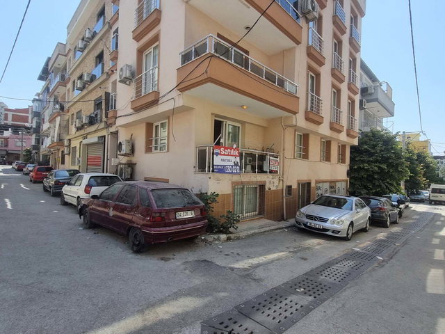 90 İZMIR BUCA'DA SATILIK 3+1 DAIRE